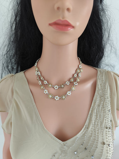 Collier à petites fleurs  Dolce Vita  perles & strass