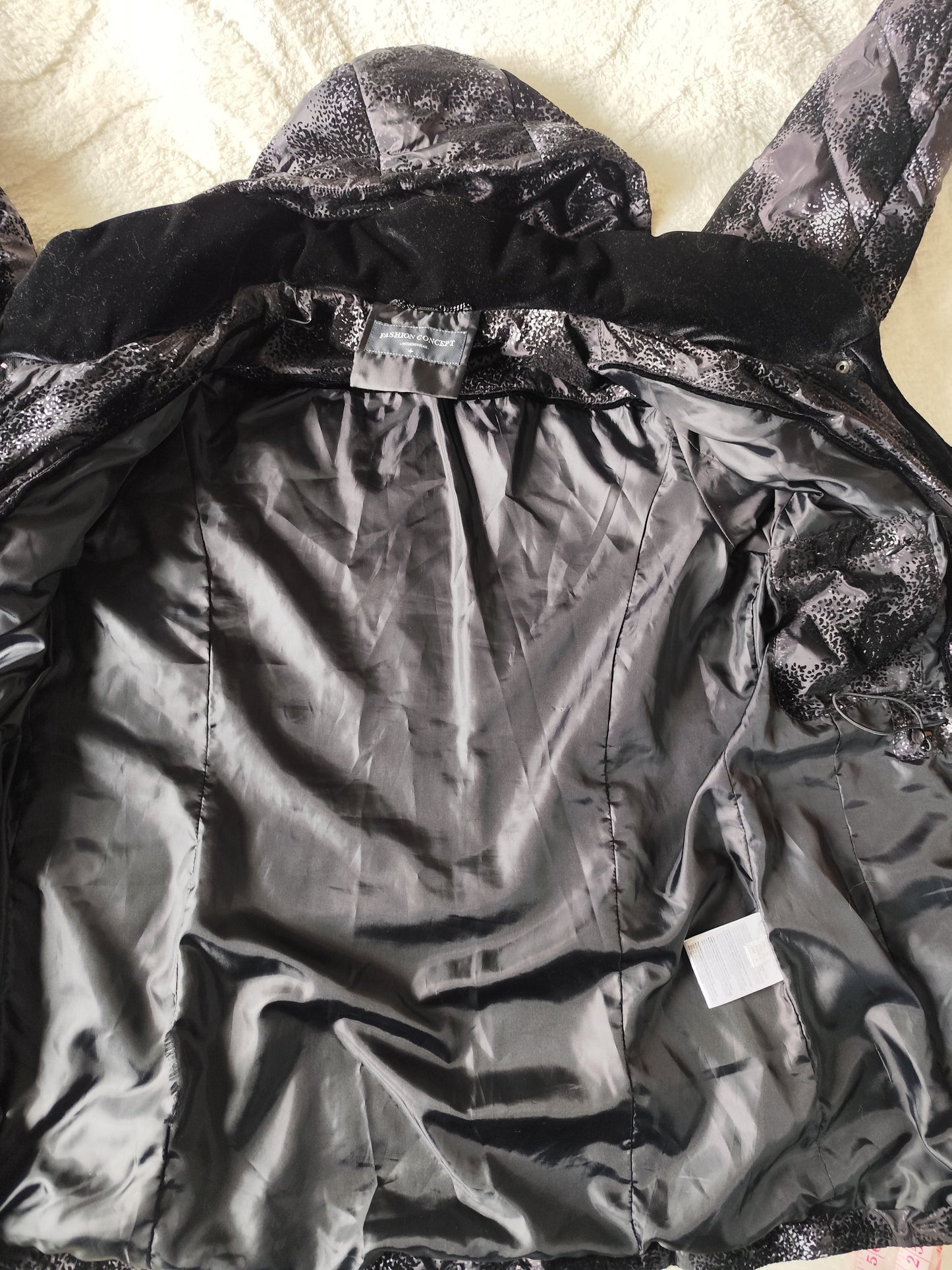 Doudoune imprimée noir & gris – Fashion Concept – Taille 42