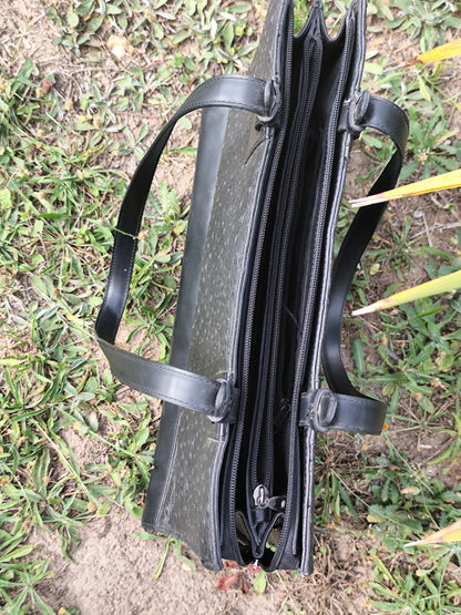 Sac porte-documents noir effet peau d’autruche – 37 x 26 x 11 cm