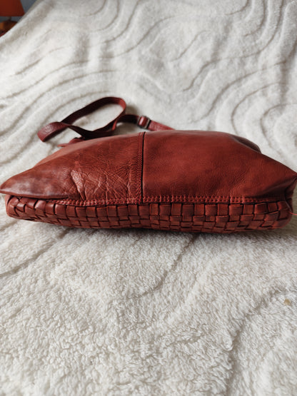 Sac bandoulière Biba en cuir tressé marron