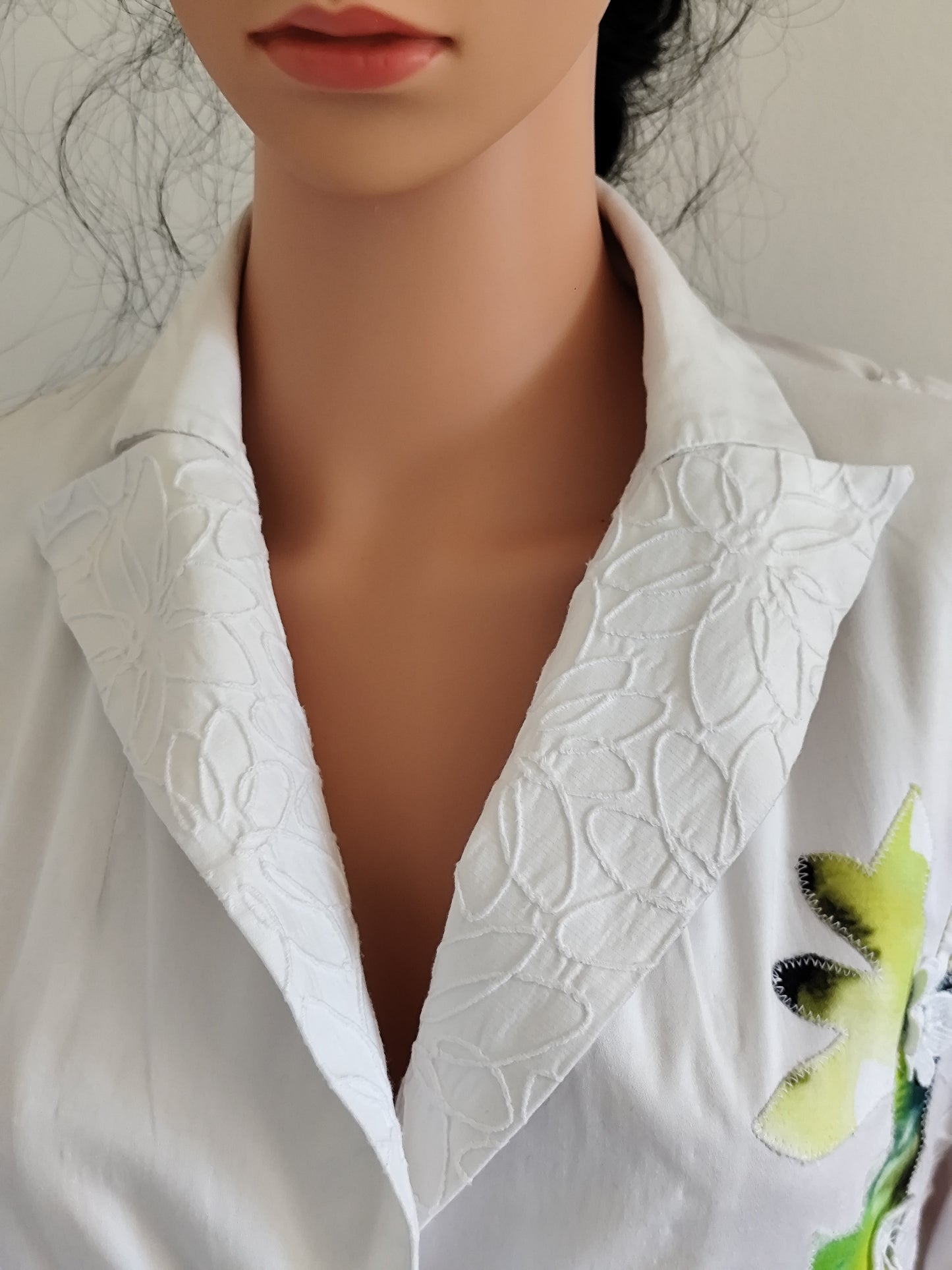 Chemisier vintage Fuego Woman – broderies appliquées & détails couture – T40