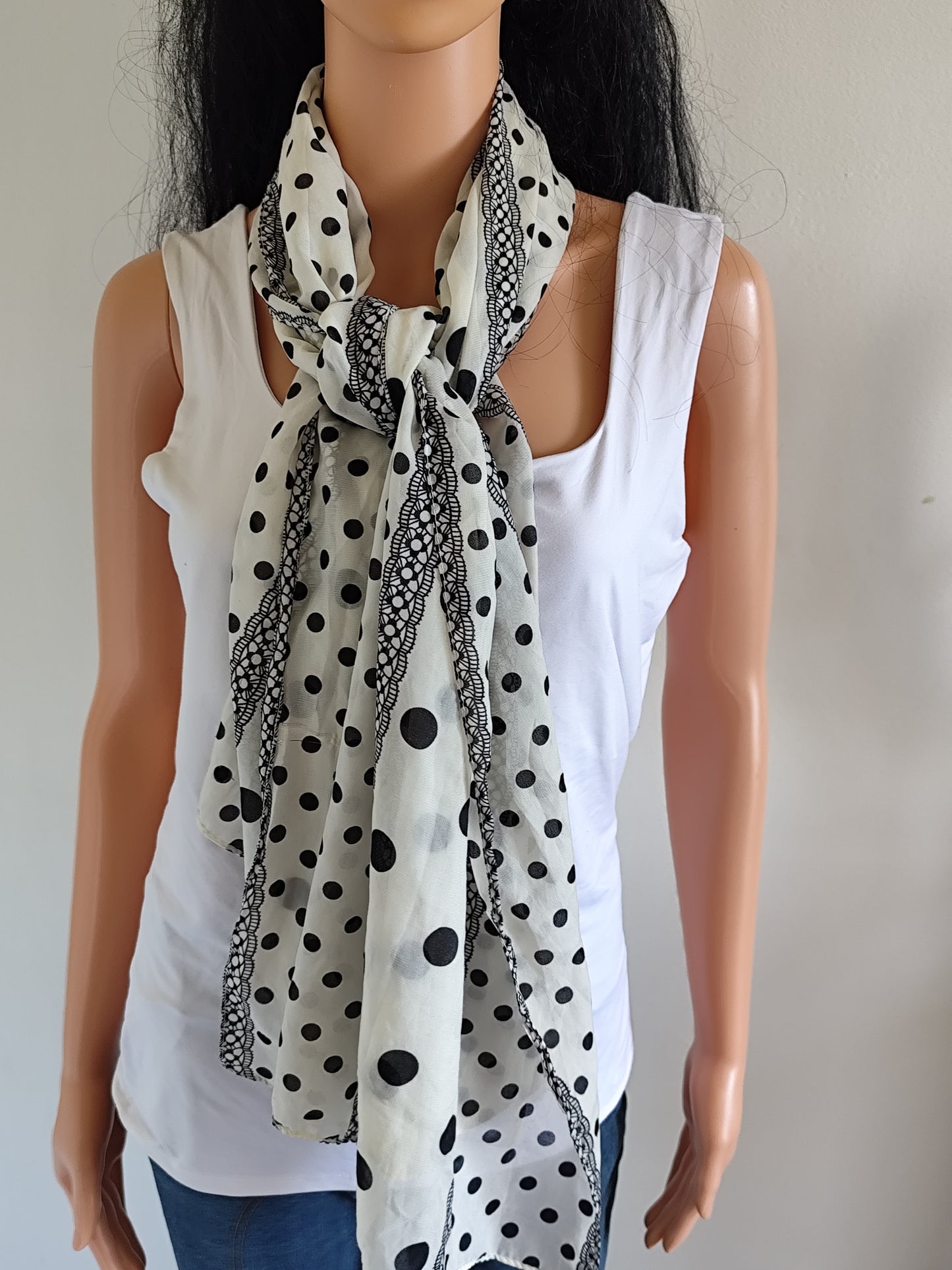 Foulard long à pois noir & blanc - style rétro chic 154x74 cm