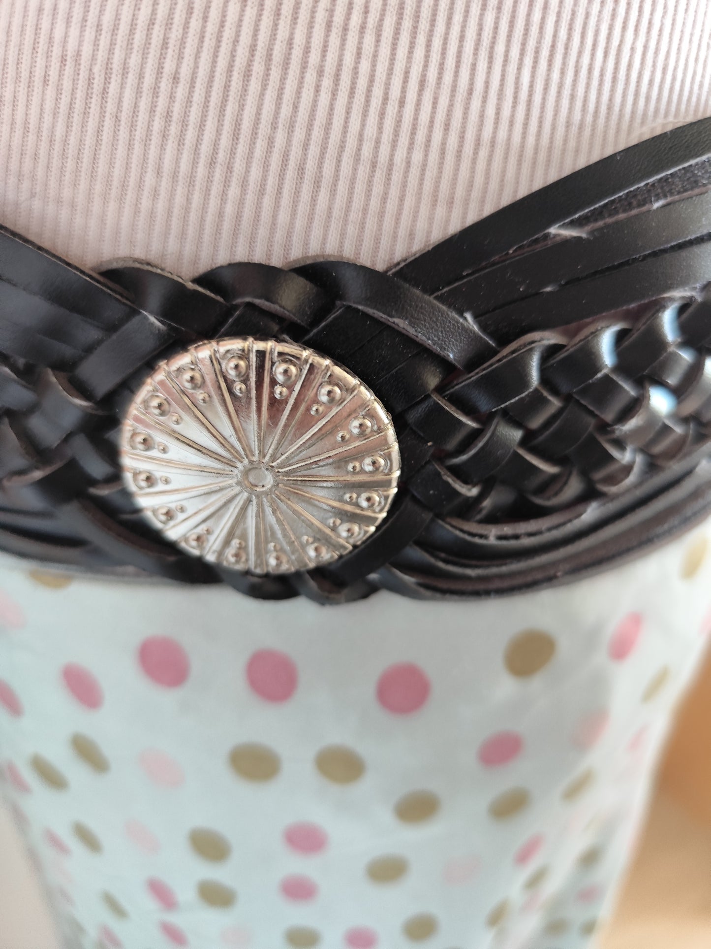 Ceinture noire tressée  boucle ronde gravée - 95 cm