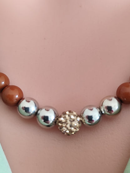 Collier perles couleur ambre avec fermeture aimantée 📿