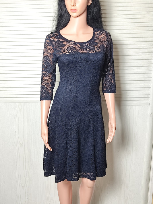 Robe dentelle bleu nuit -  Rev’delle – Taille 38/40