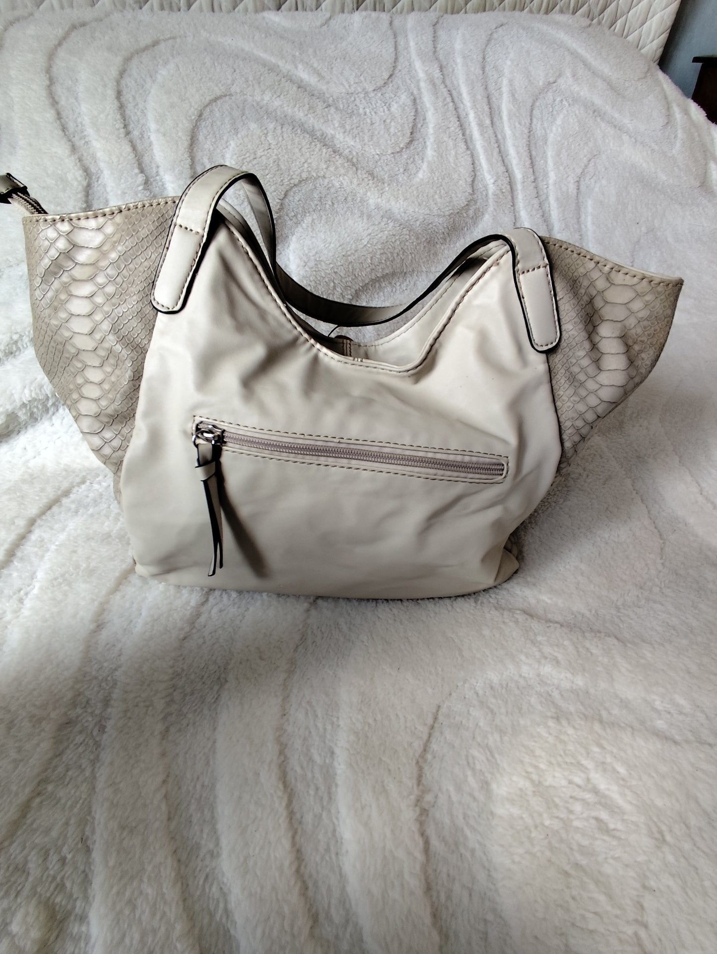 Sac cabas blanc écru à motifs colorés – Esprit bohème chic