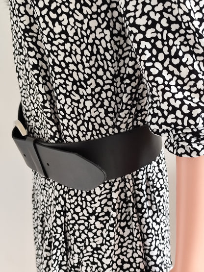 Ceinture large noire en cuir – boucle ronde argentée - 85 cm