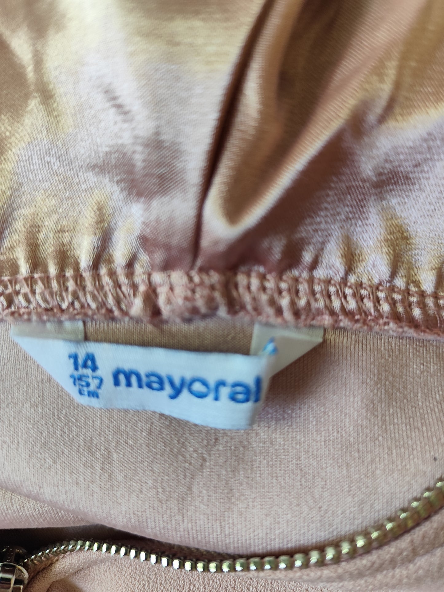 💖 Hoodie court Mayoral – Sporty & Trendy - Taille 36 💖