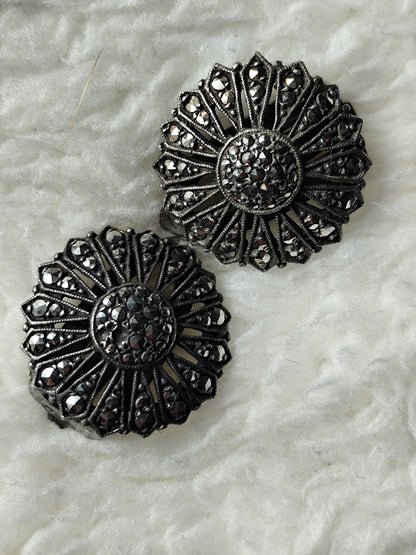 Clips d’oreilles vintage en argent massif 800/1000 – décor strass