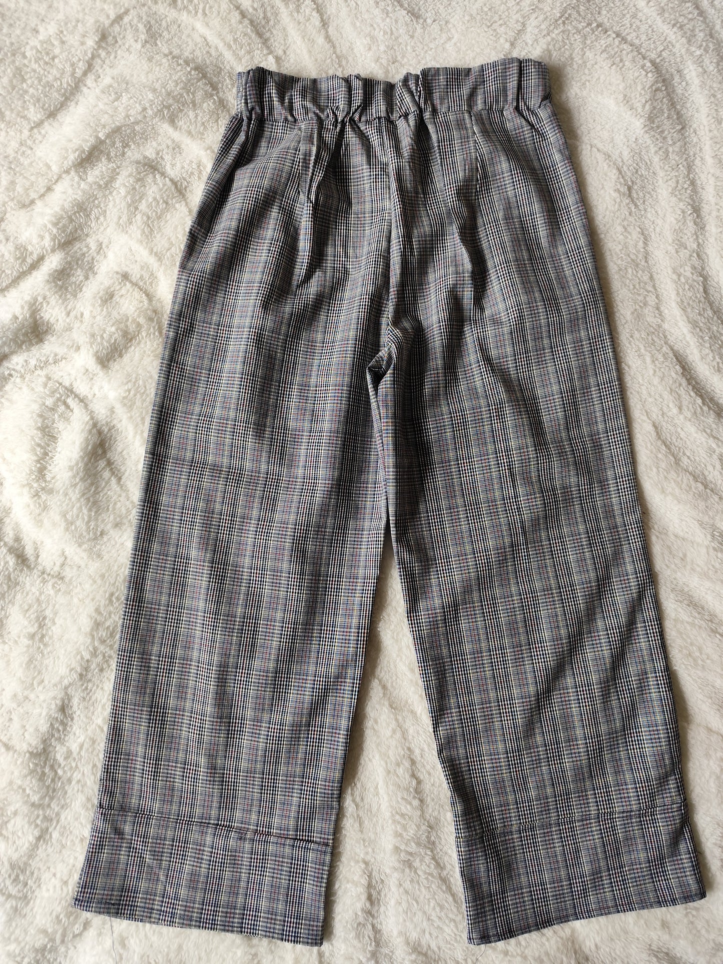 Pantalon léger à carreaux made in Italy – taille S