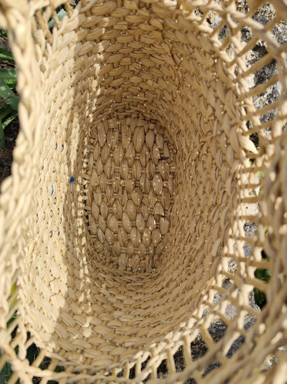 Sac panier artisanal en paille tressée naturelle vintage