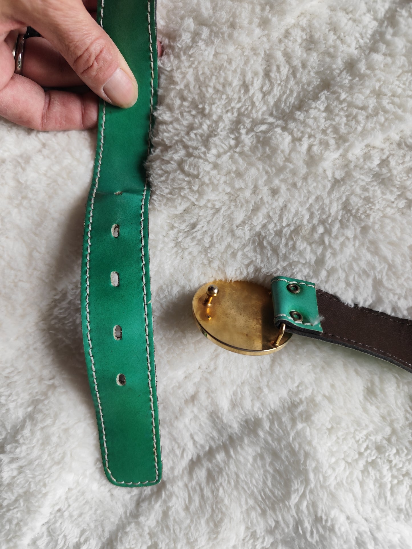 Ceinture verte vintage en croûte de cuir – Lutèce – 80 cm