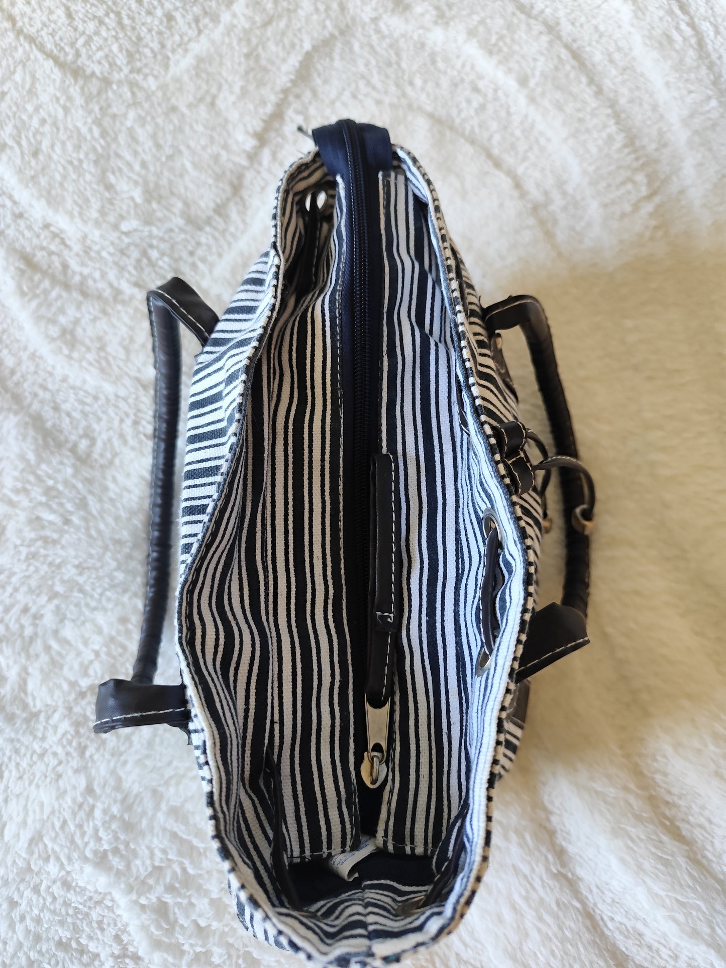 Sac Cabas Rayé en Toile – Noir & Blanc – Style Casual Chic