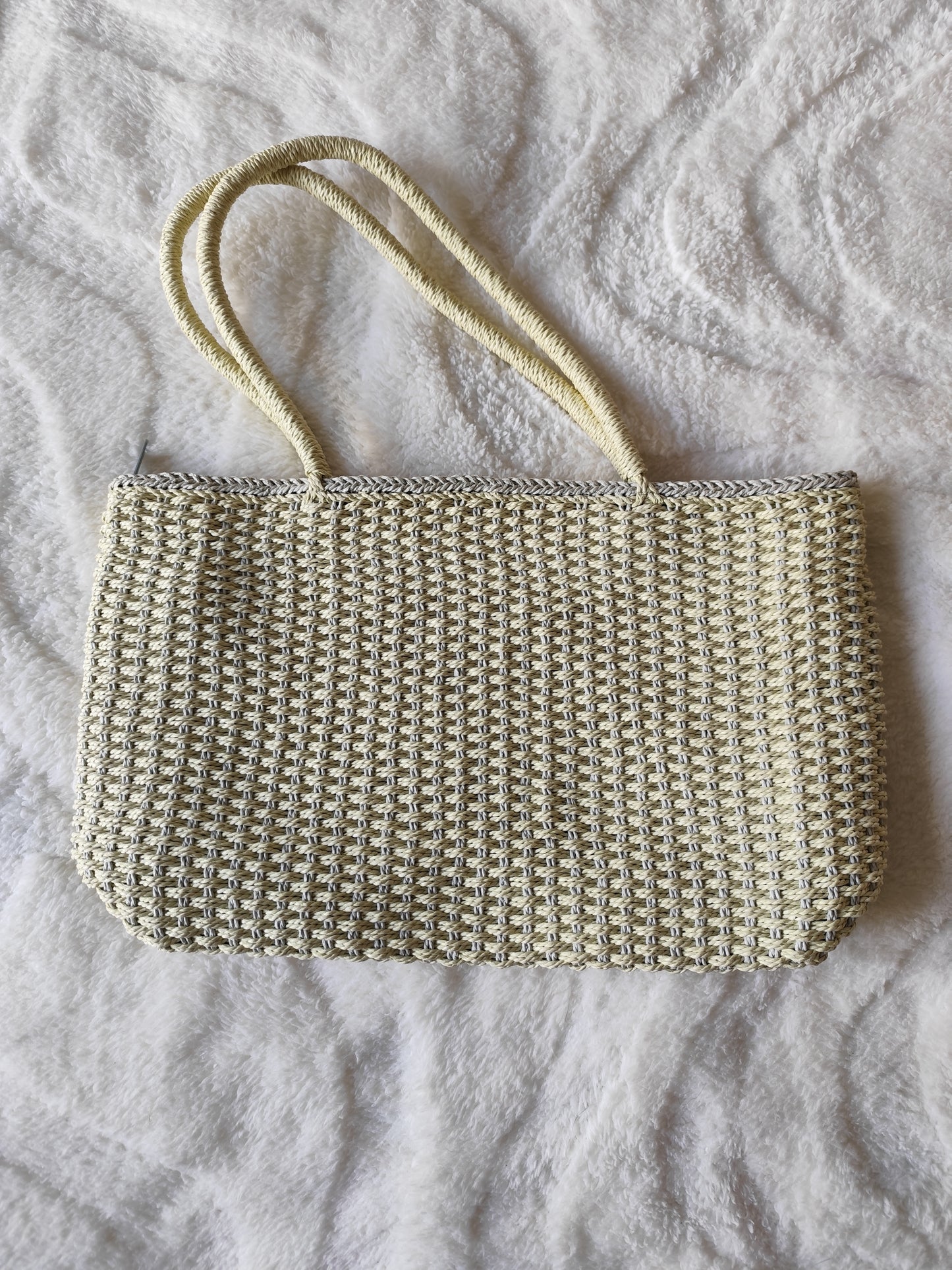 Sac tressé style raphia – vintage & estival