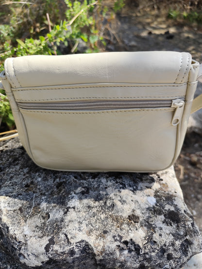 Sac bandoulière crème vintage – petit format élégant