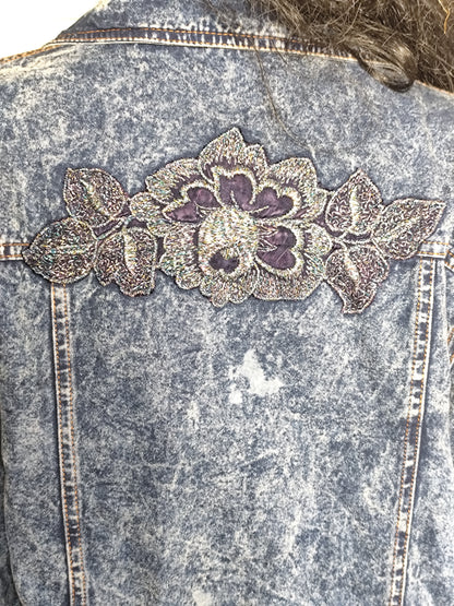 Veste en jean vintage avec broderies florales - Taille 38/40