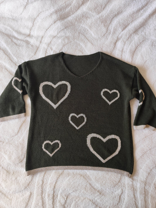 Pull kaki à cœurs – Made in Italy – Taille oversize 42 au 48