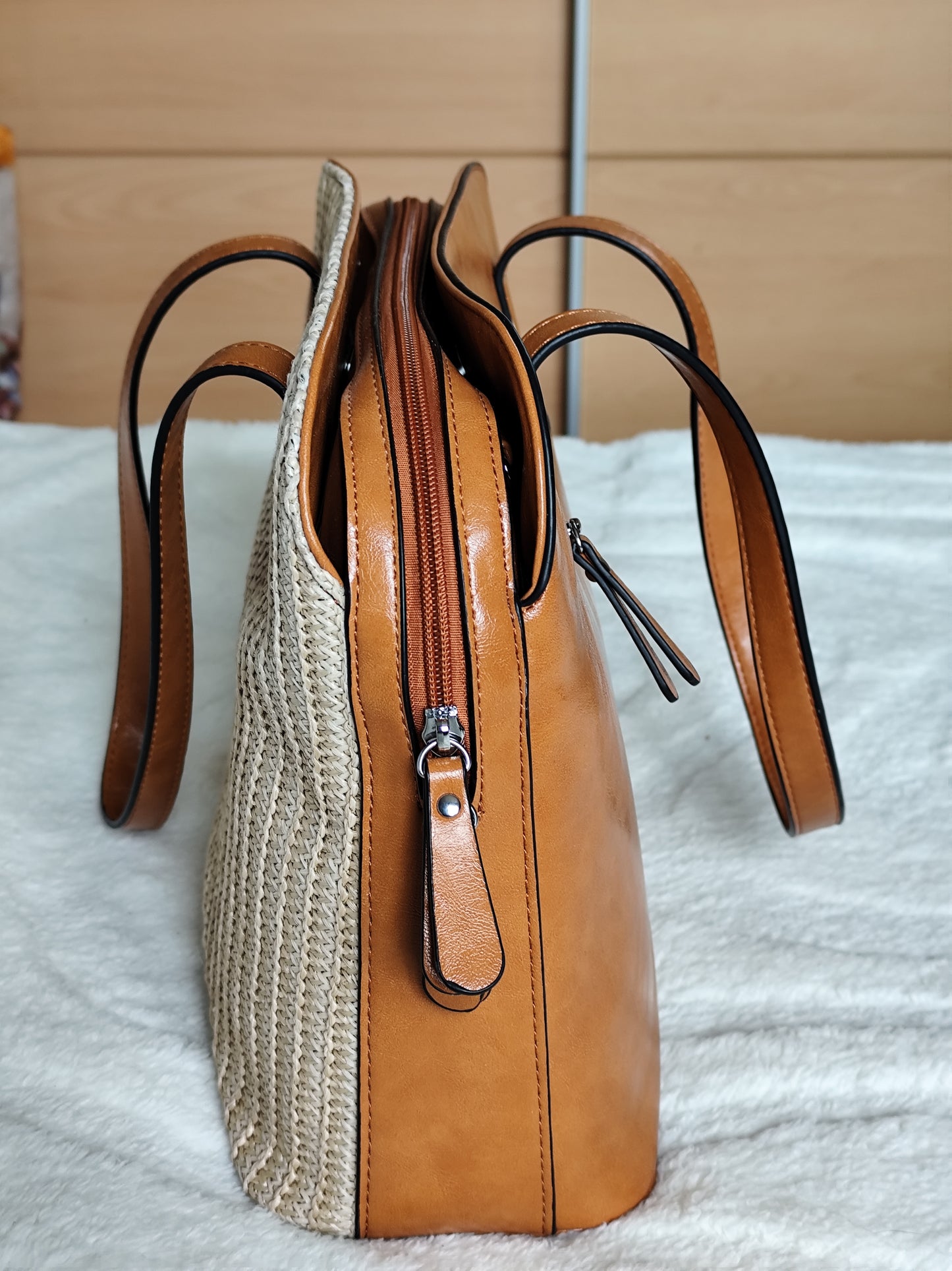 Sac Ines Delaure – Élégance naturelle et format ultra pratique