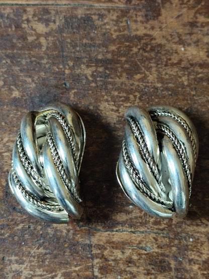 Boucles d’oreilles torsadées argentées à clip – Vintage années 70/80