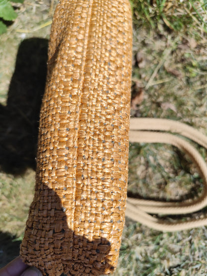 Sac cabas beige tressé et tissu