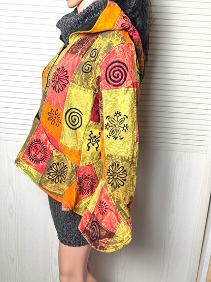 Veste à capuche patchwork colorée doublée polaire – Taille L 38/40