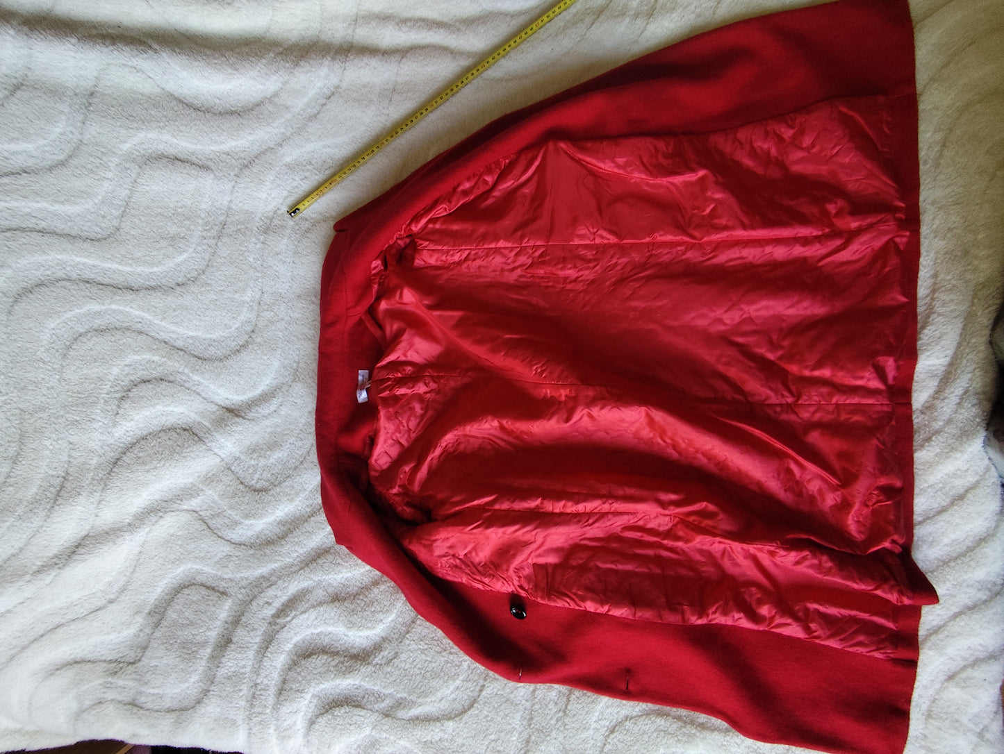 Manteau rouge vif – coupe droite, boutonnage croisé – 36/38