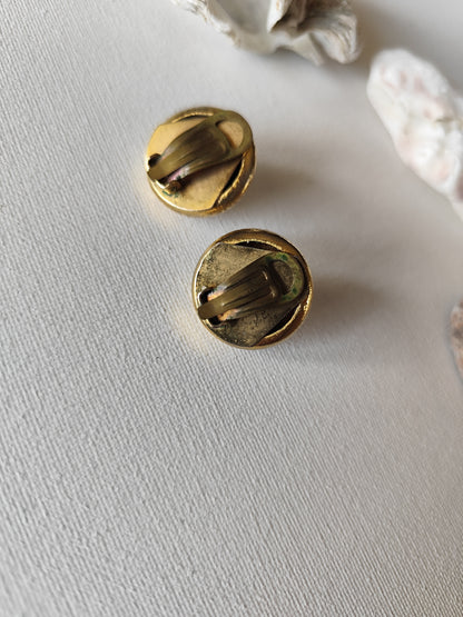 Boucles d'Oreilles Clip Vintage dorées  – Élégance Rétro