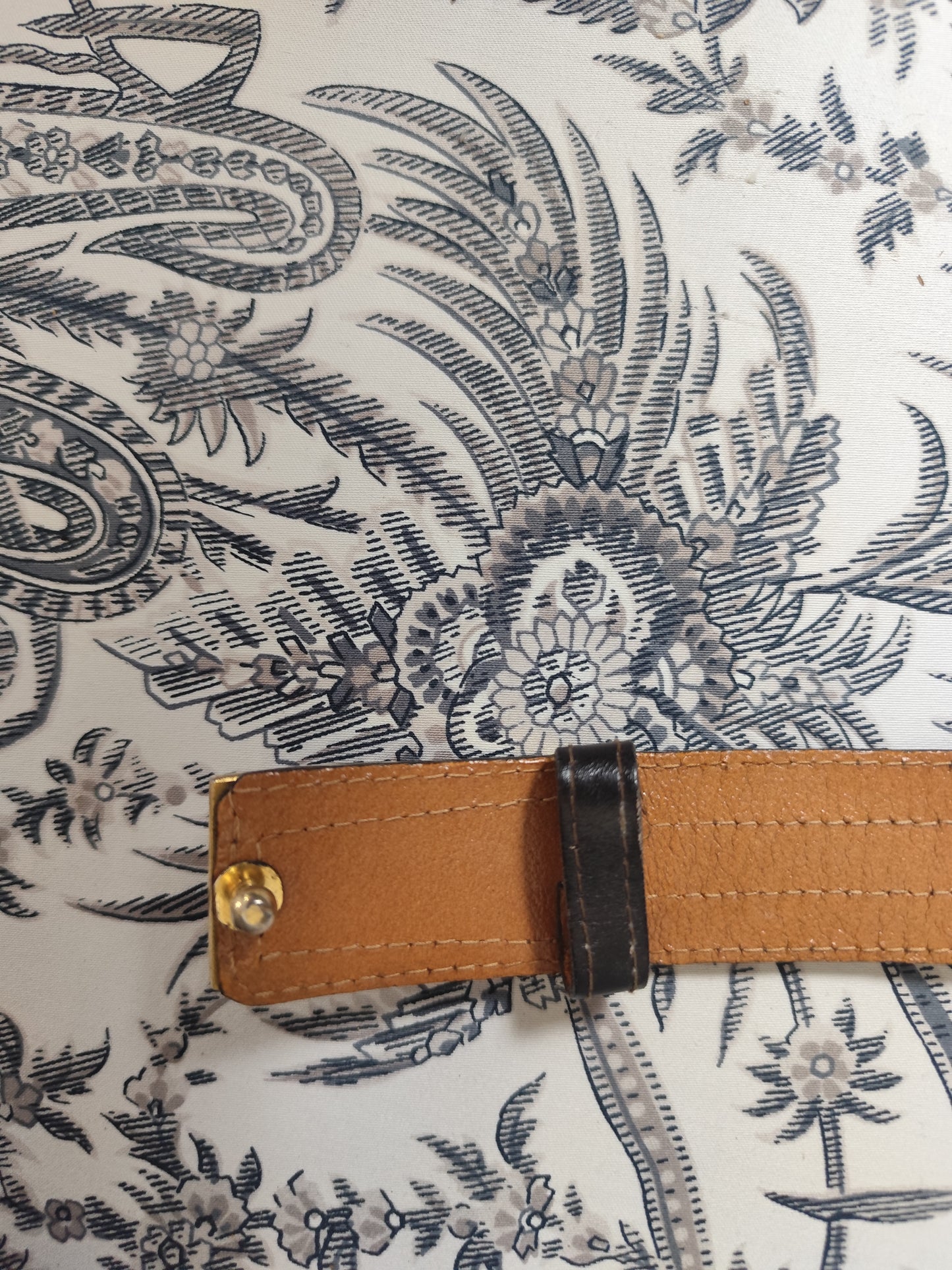 Ceinture marron à boucle dorée rectangulaire – Léo Isba – 95x3 cm