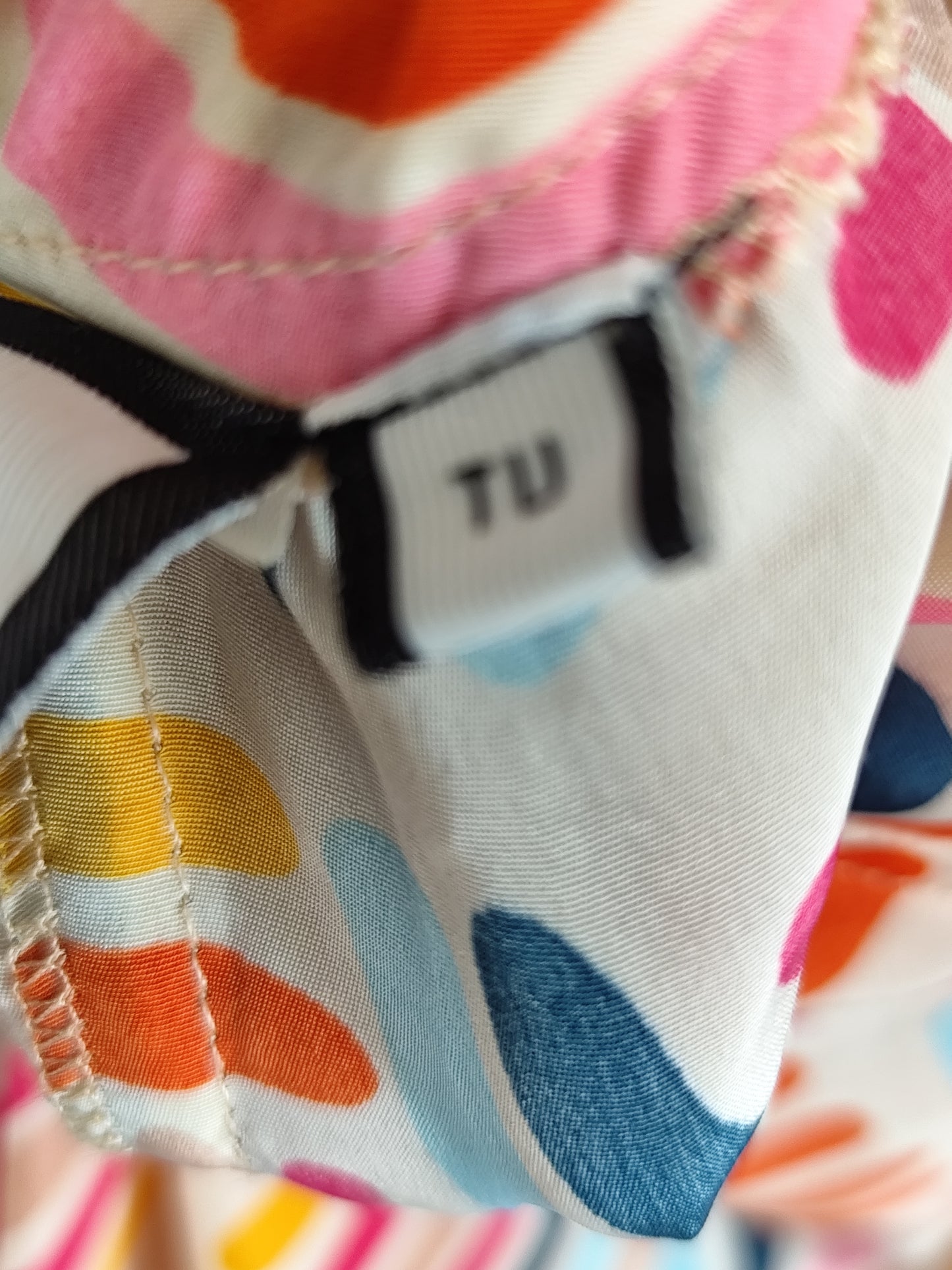 📸 Robe longue d'été à imprimé arc-en-ciel – Gold & Silver – TU