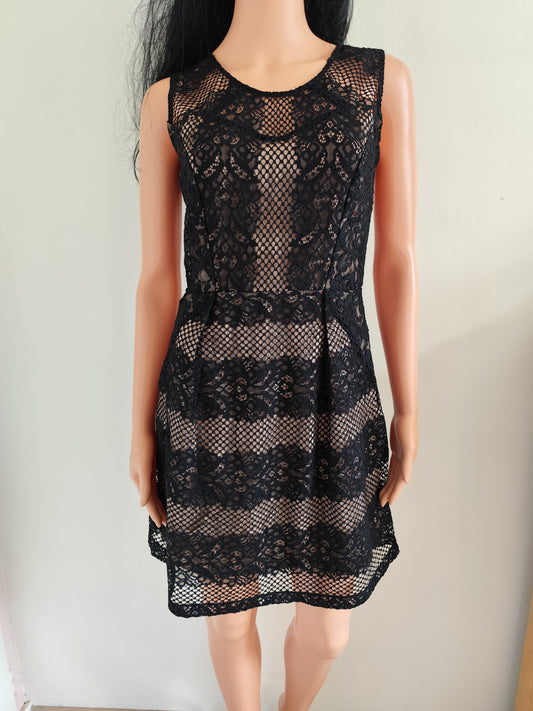 Robe noire dentelle Phildar - taille 36