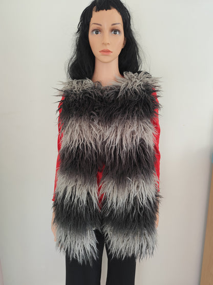 Veste sans manches en fausse fourrure - marque CKS - Taille 38