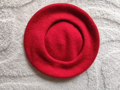 Béret rouge en pure laine
