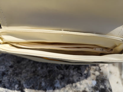 Sac bandoulière crème vintage – petit format élégant