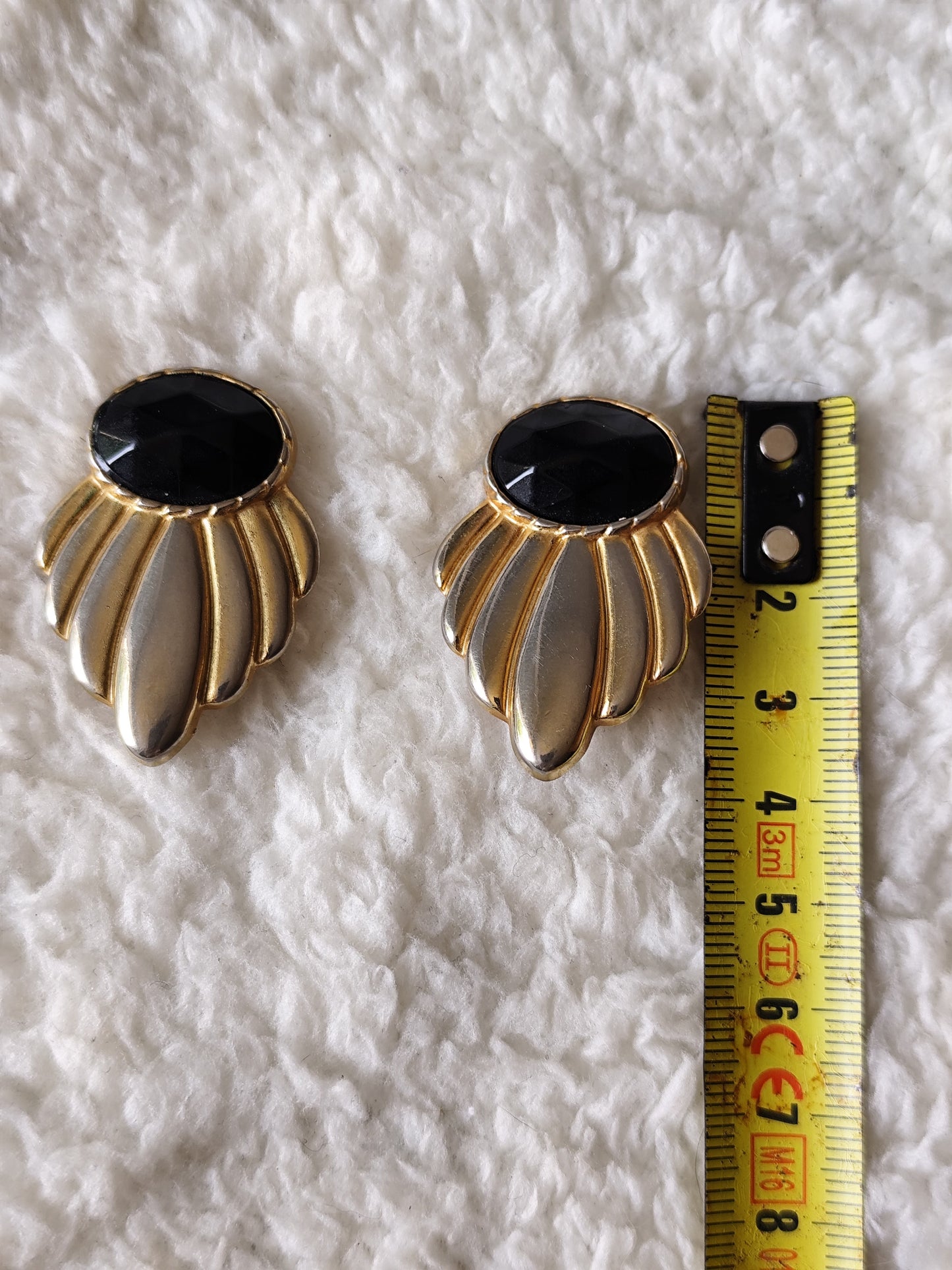 Boucles d’oreilles vintage dorées et noires – années 80/90