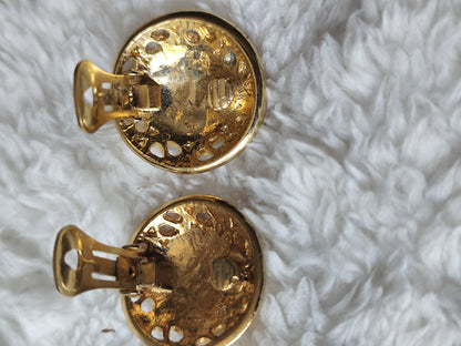 Boucles d’oreilles clip-on métal doré ajouré