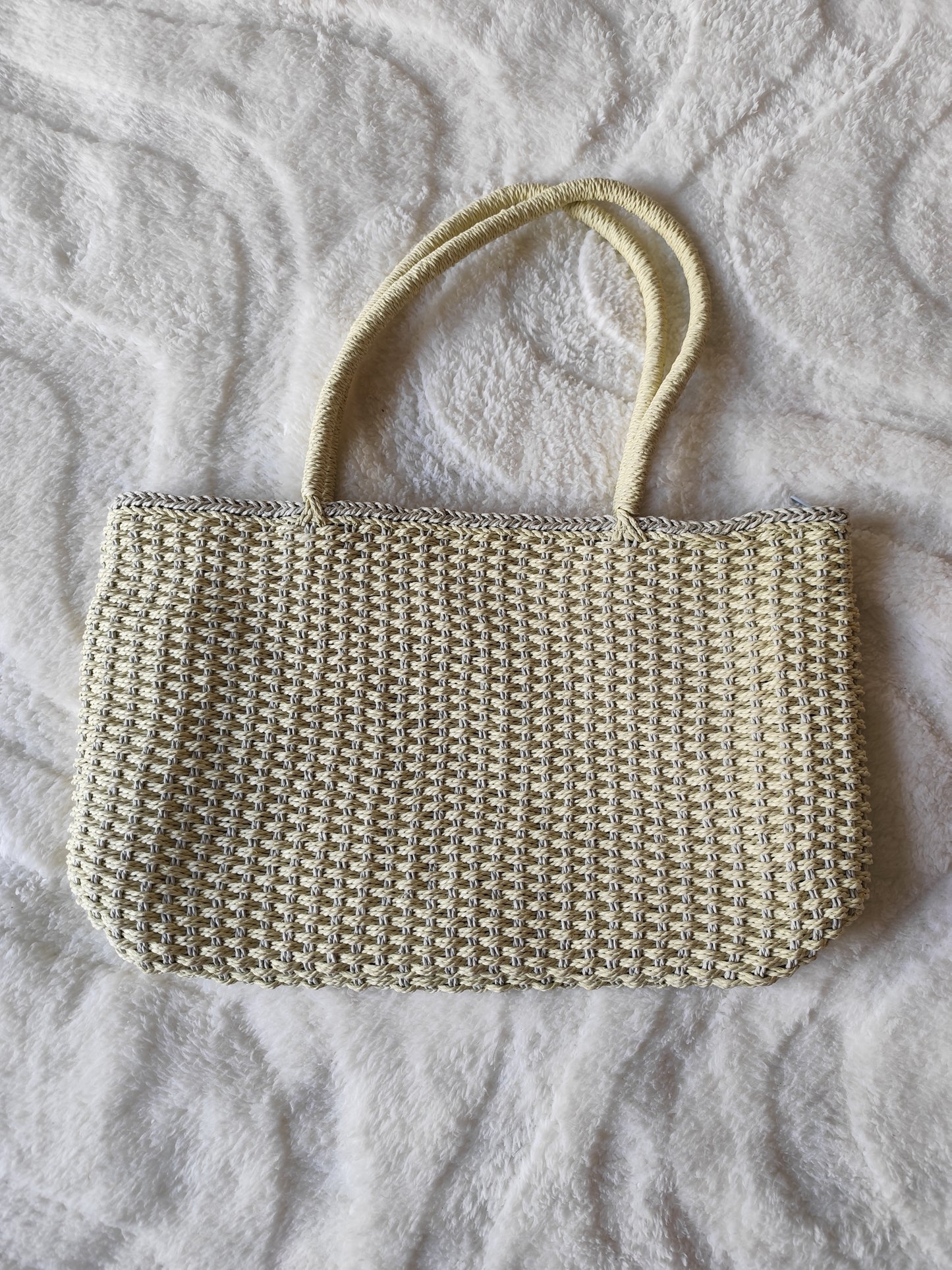 Sac tressé style raphia – vintage & estival