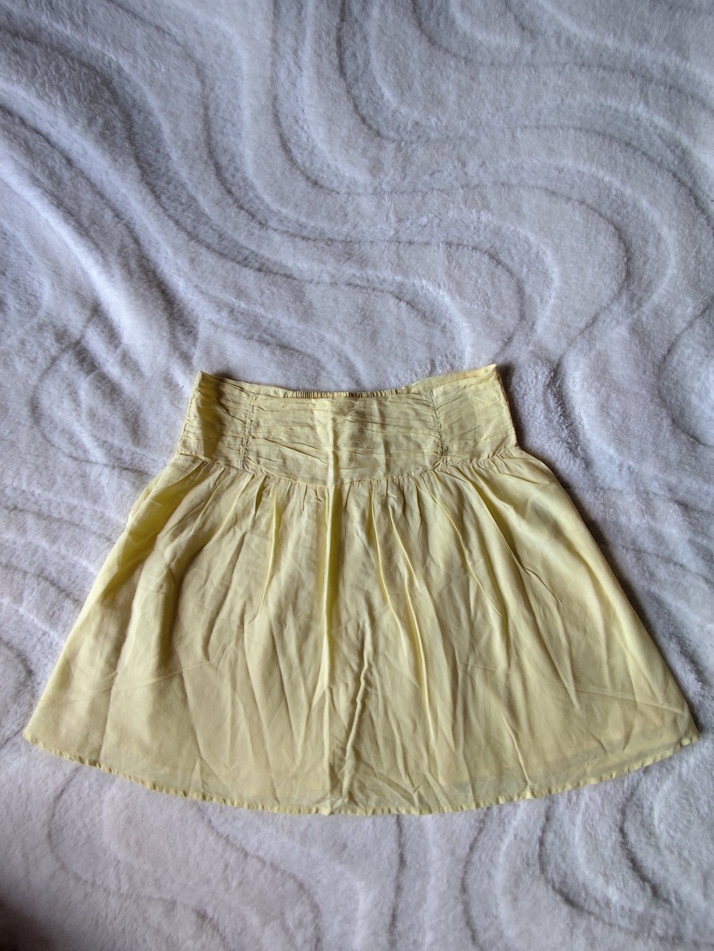 Jupe courte jaune pastel – Cache Cache – T. 36