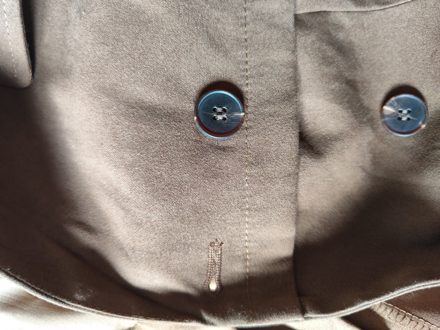 Veste cintrée longue style redingote chocolat – Taille S