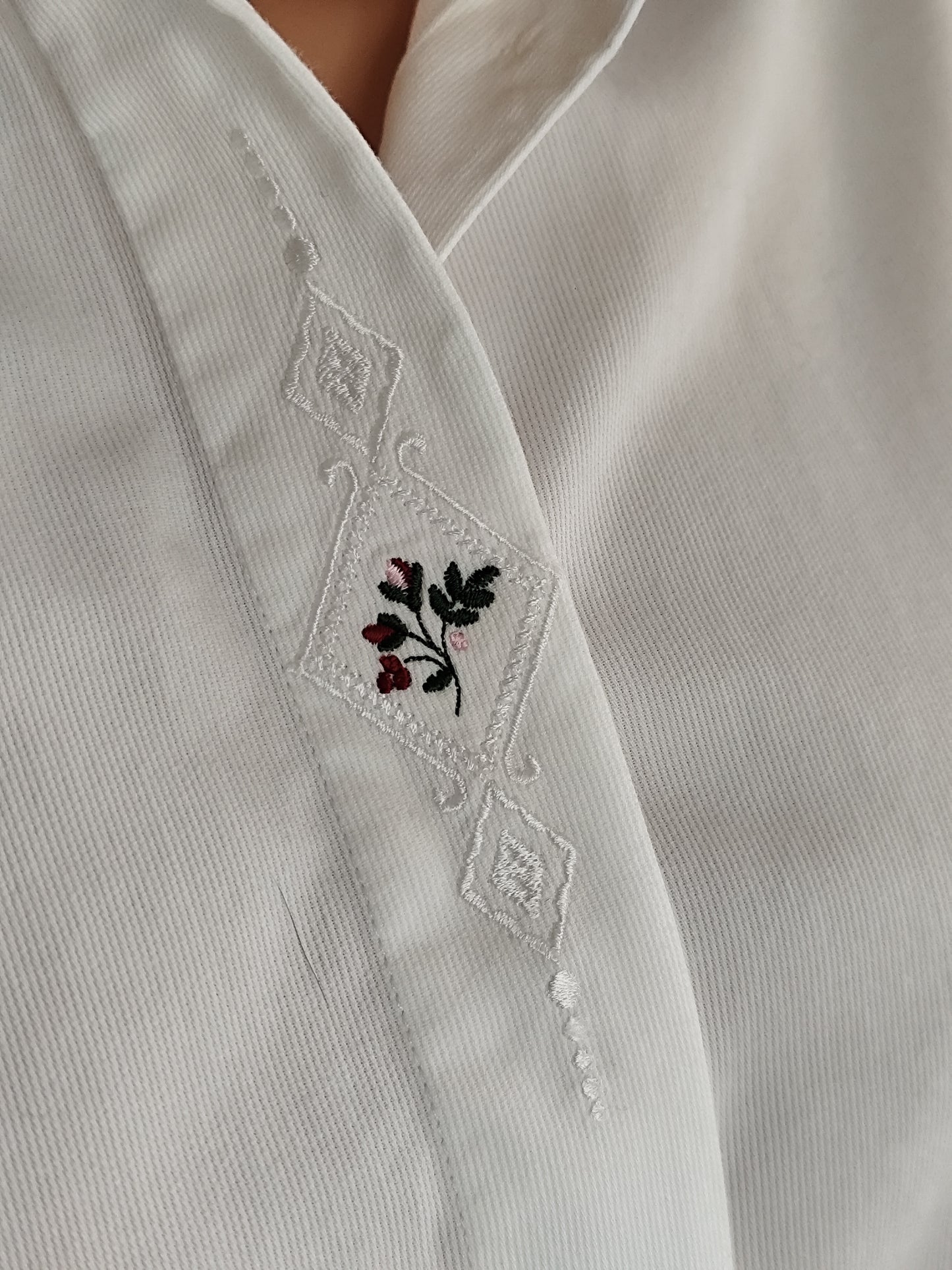 Chemise blanche Antonelle  - Style structuré et élégant - Taille 38/40