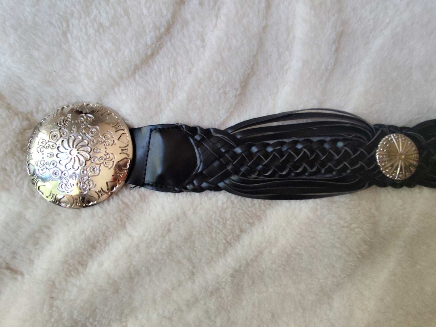 Ceinture noire tressée  boucle ronde gravée - 95 cm