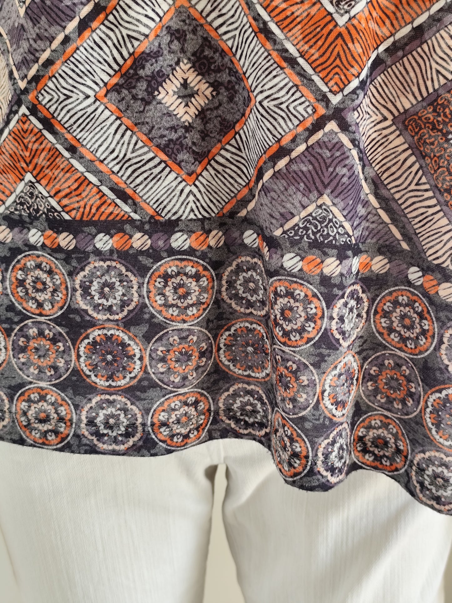 Tee-shirt fluide à motifs géométriques vintage – Taille 38/40