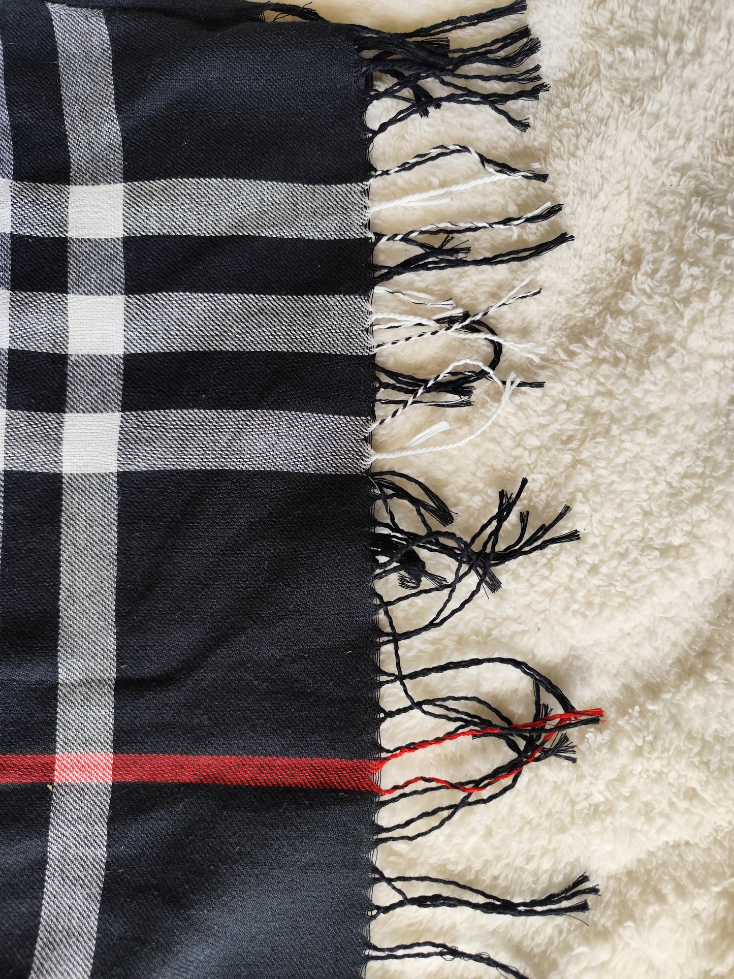 Écharpe motif tartan noir, rouge et blanc - 196 x 66 cm