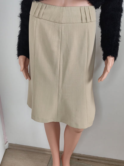 Jupe Courte Naf Naf – Beige Élégant – Taille 40