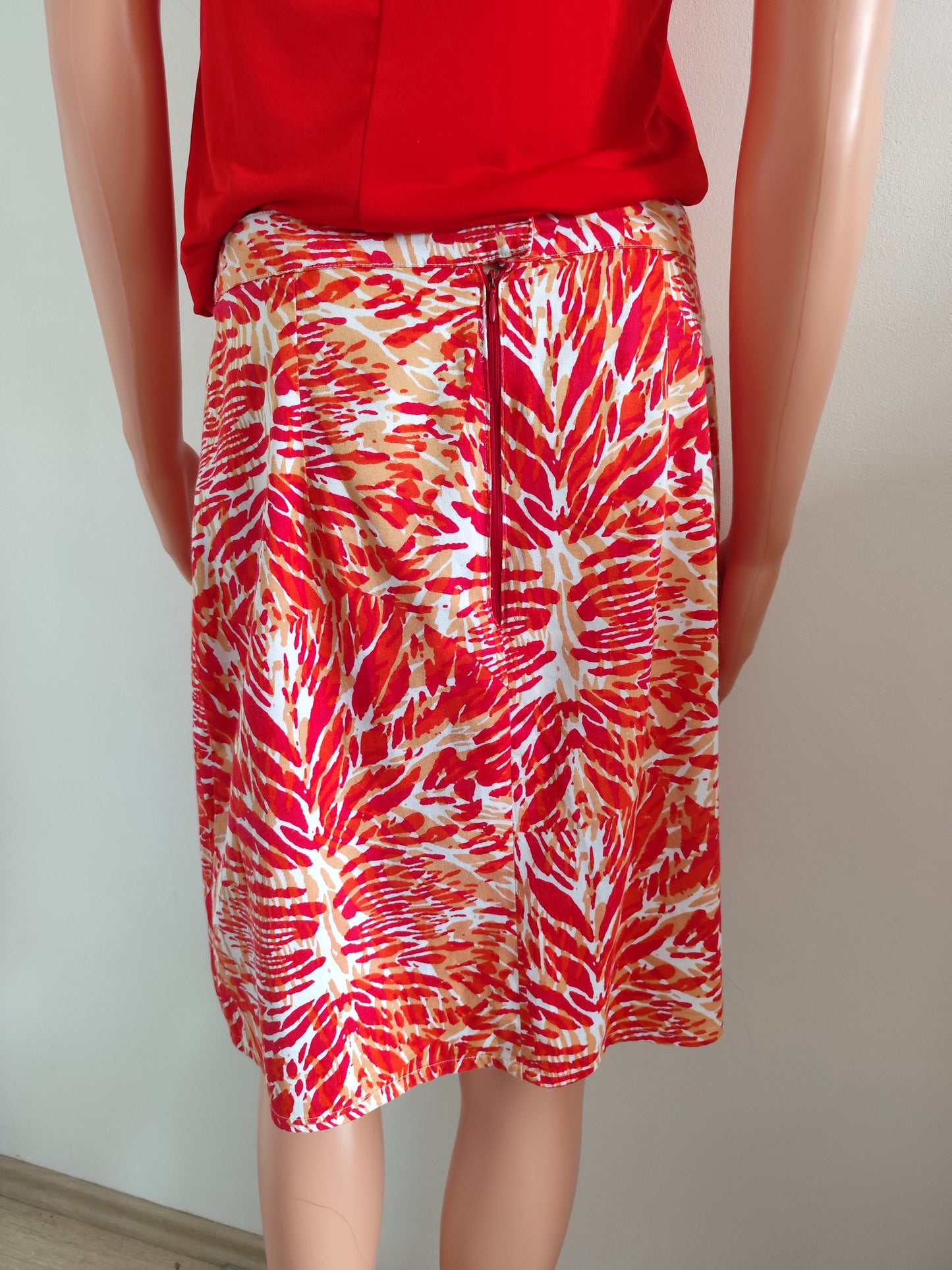 Jupe droite imprimée rouge & corail – La Fiancée du Mékong – T. L/40