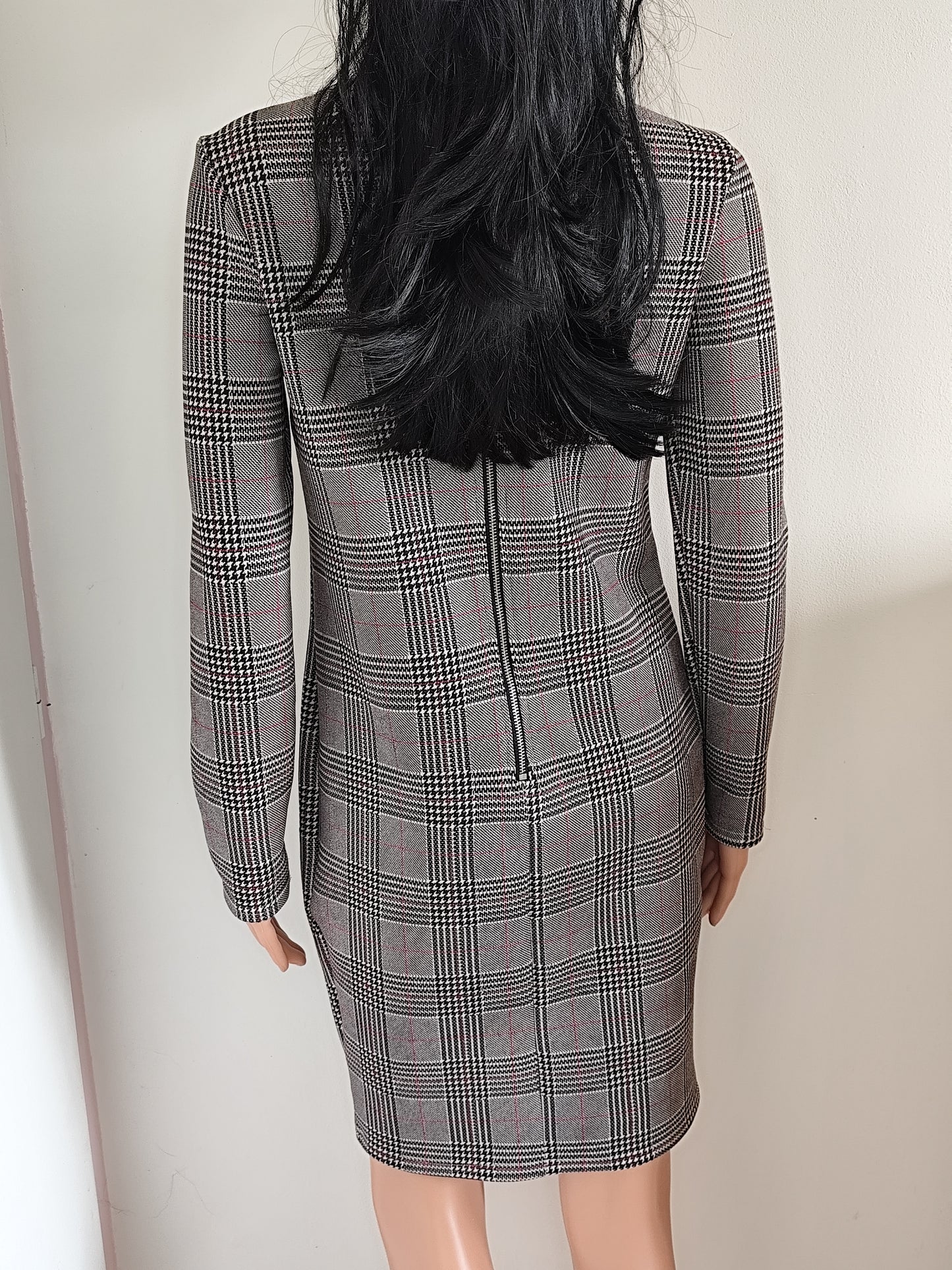 Robe Prince-de-Galles avec Détails Lacets – Élégance Vintage et Tendance Y2K - Taille 36/38