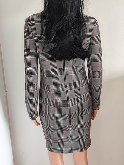 Robe Prince-de-Galles avec Détails Lacets – Élégance Vintage et Tendance Y2K - Taille 36/38