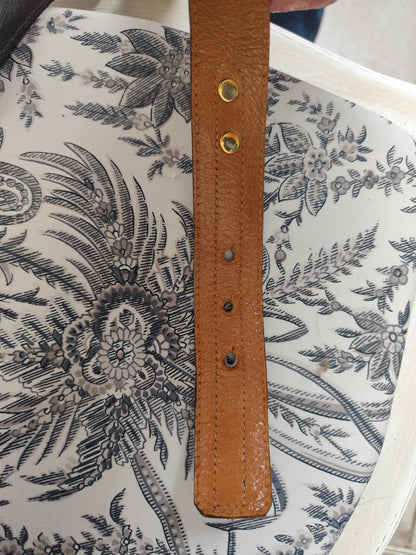 Ceinture marron à boucle dorée rectangulaire – Léo Isba – 95x3 cm