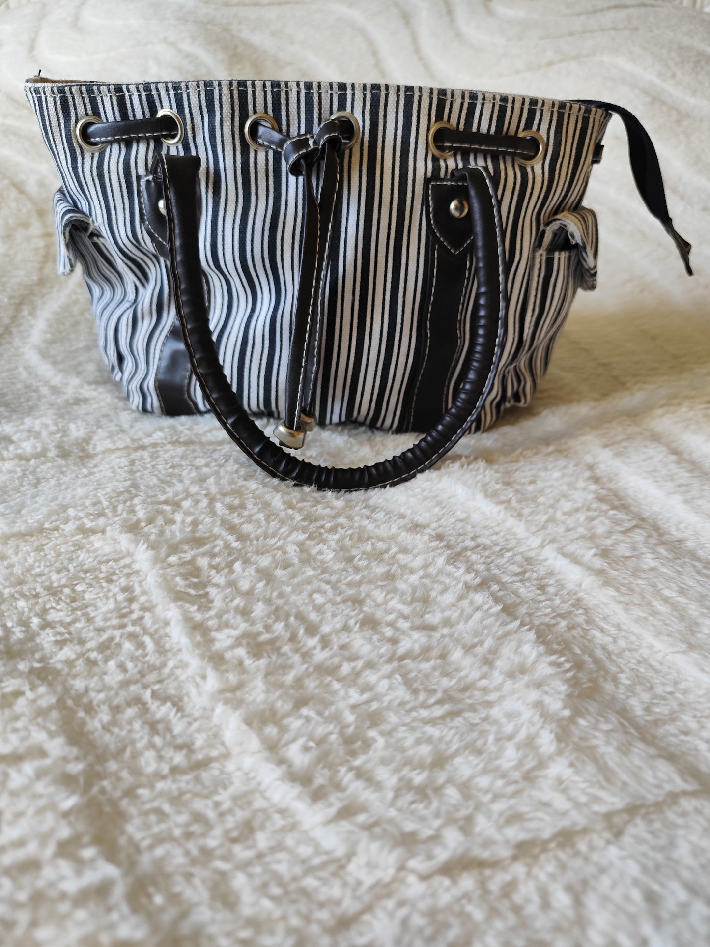 Sac Cabas Rayé en Toile – Noir & Blanc – Style Casual Chic