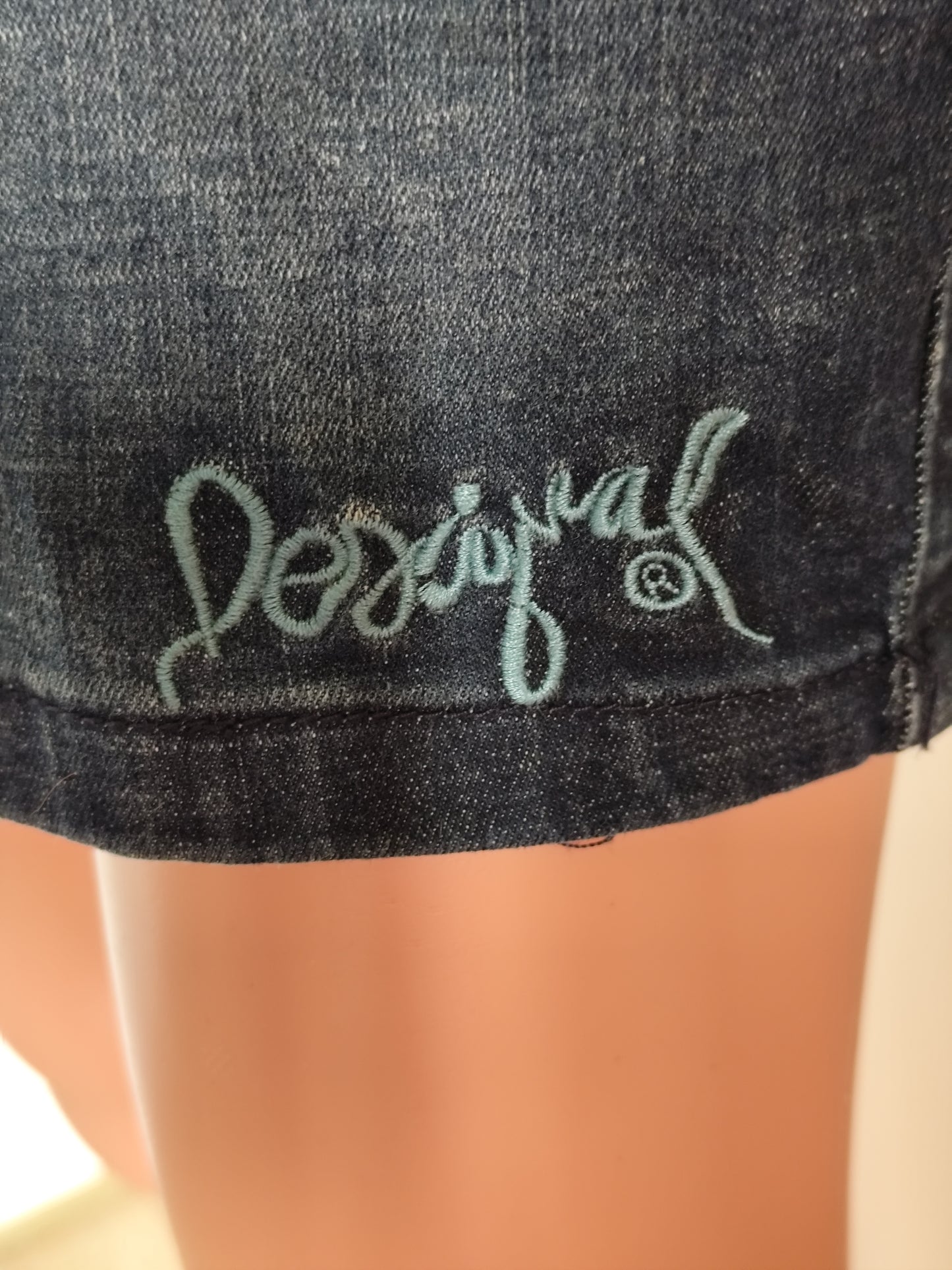 Robe en jean brodée – Desigual – S/M 36/38