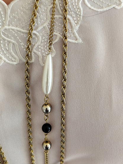 Collier multirangs perles et chaînes dorées